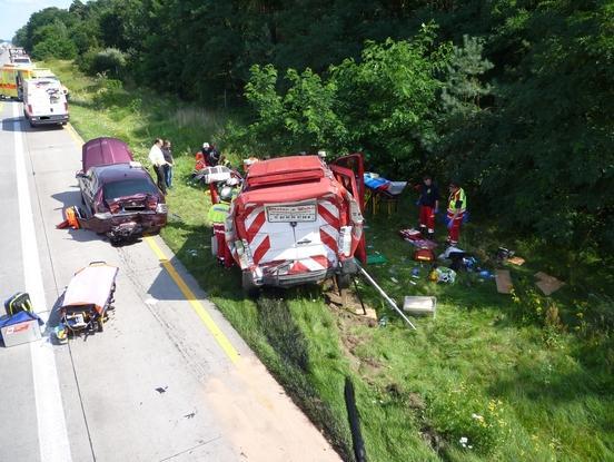 Schwerer Verkehrsunfall auf der Bundesautobahn